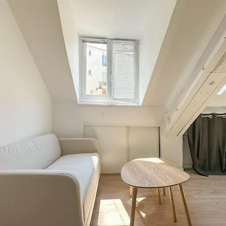 Flexliving - - Charlot * Parigi